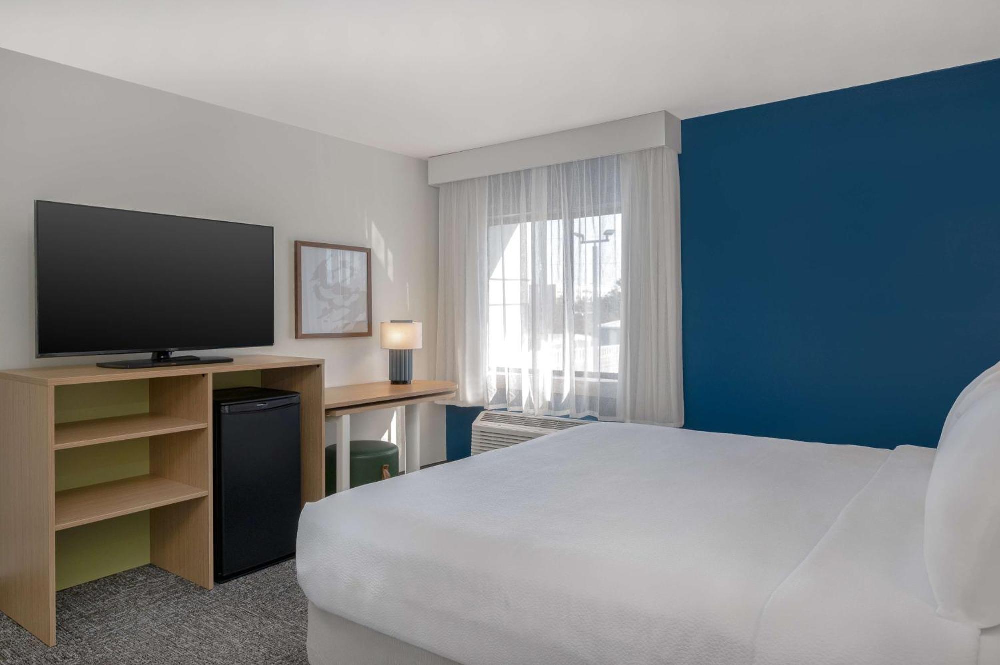 Spark By Hilton Savannah Midtown Exterior photo